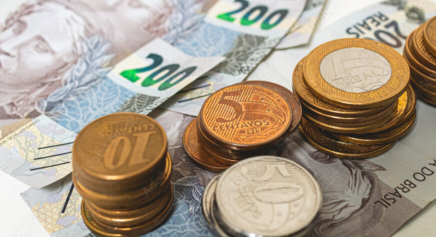 Investidores Deixam o Brasil: Real  Fraco Aumenta Migração de  Capitais para os EUA