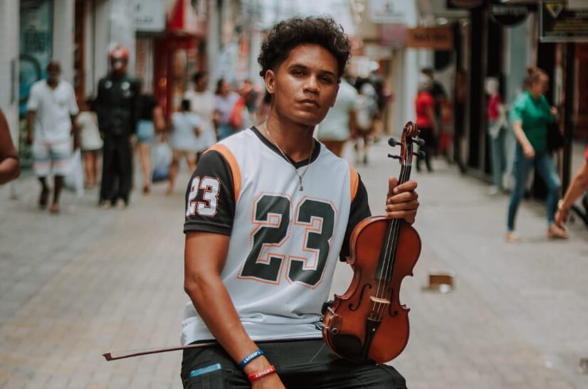 Zaack o menino que saiu da Roça para conquistar o Mundo