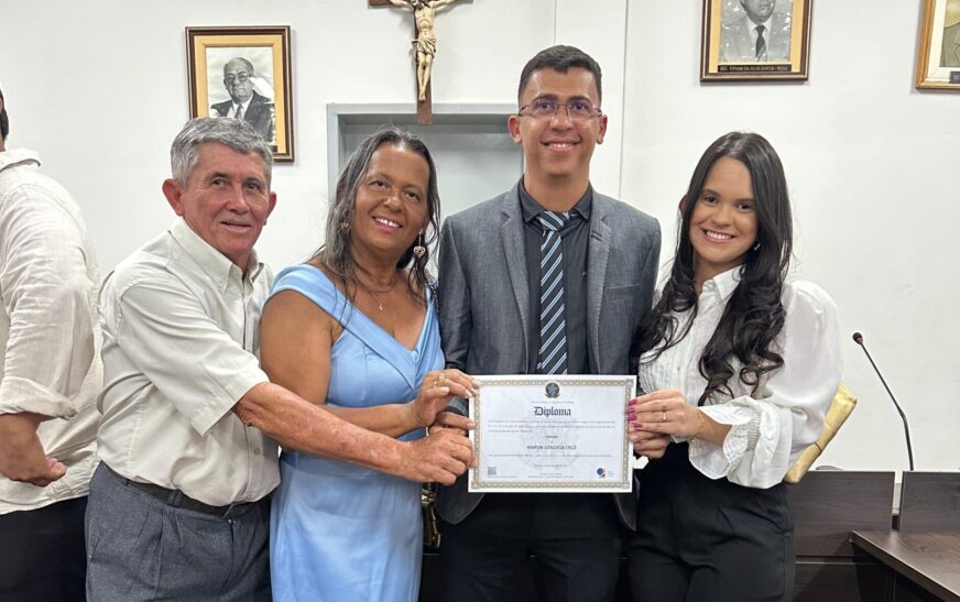 Vereador Ramon de Divaldo é Diplomado em Cerimônia no Fórum de Santo Estêvão e Agradece a Família e Companheiros de Campanha