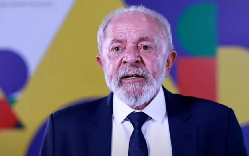 Lula diz que Bolsonaro ‘não merece absolvição’ e que perderia eleições se disputasse novamente