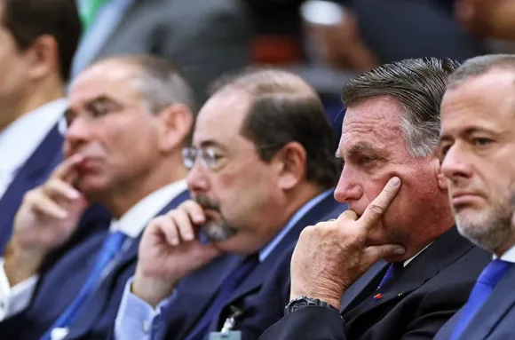STF torna Bolsonaro e aliados réus por suposta tentativa de Golpe em 2022
