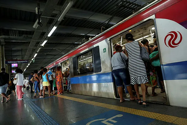 Salvador terá vagões exclusivos para mulheres no metrô