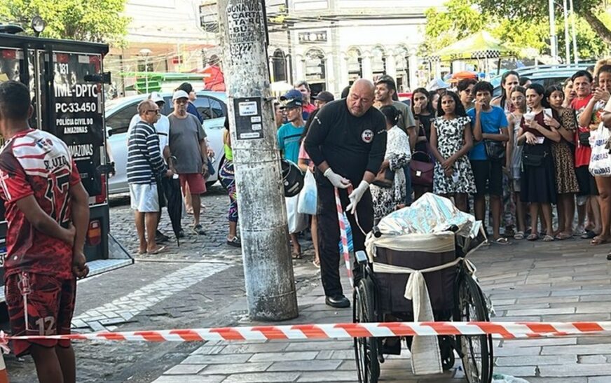 Caso Chocante: Neto é Detido ao Circular com Corpo do Avô em Cadeira de Rodas em Via Pública