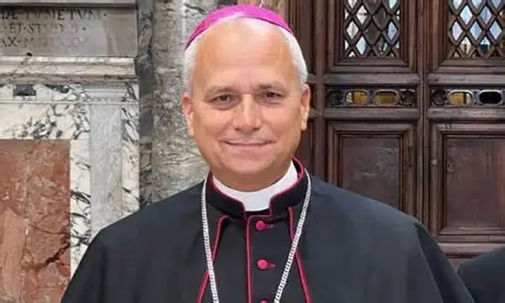 Papa faz apelo urgente para que Israel e Irã ajam com responsabilidade e razão diante do risco de um conflito ainda maior.