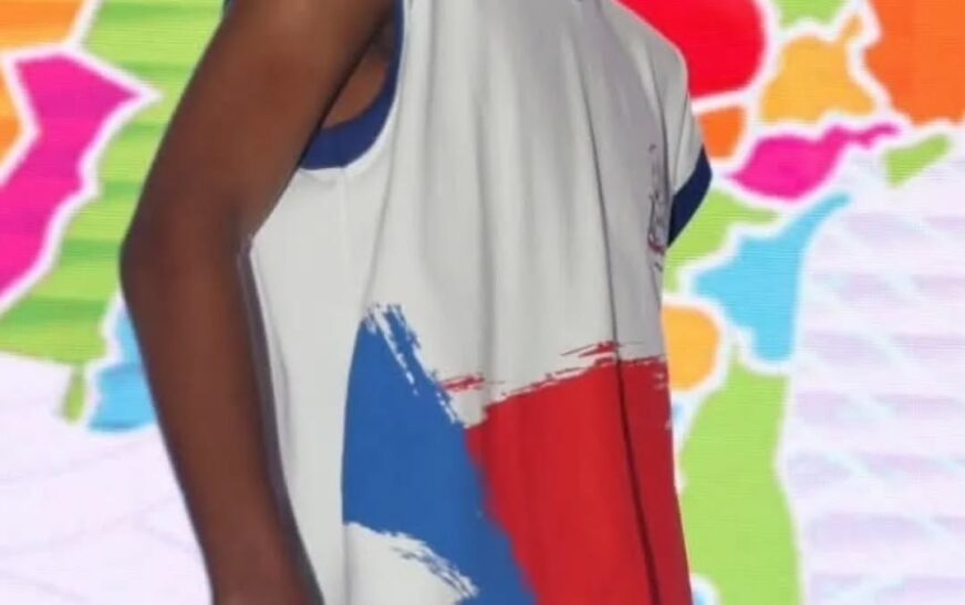 Novo Uniforme Escolar da Bahia Gera Polêmica e Críticas nas Redes Sociais