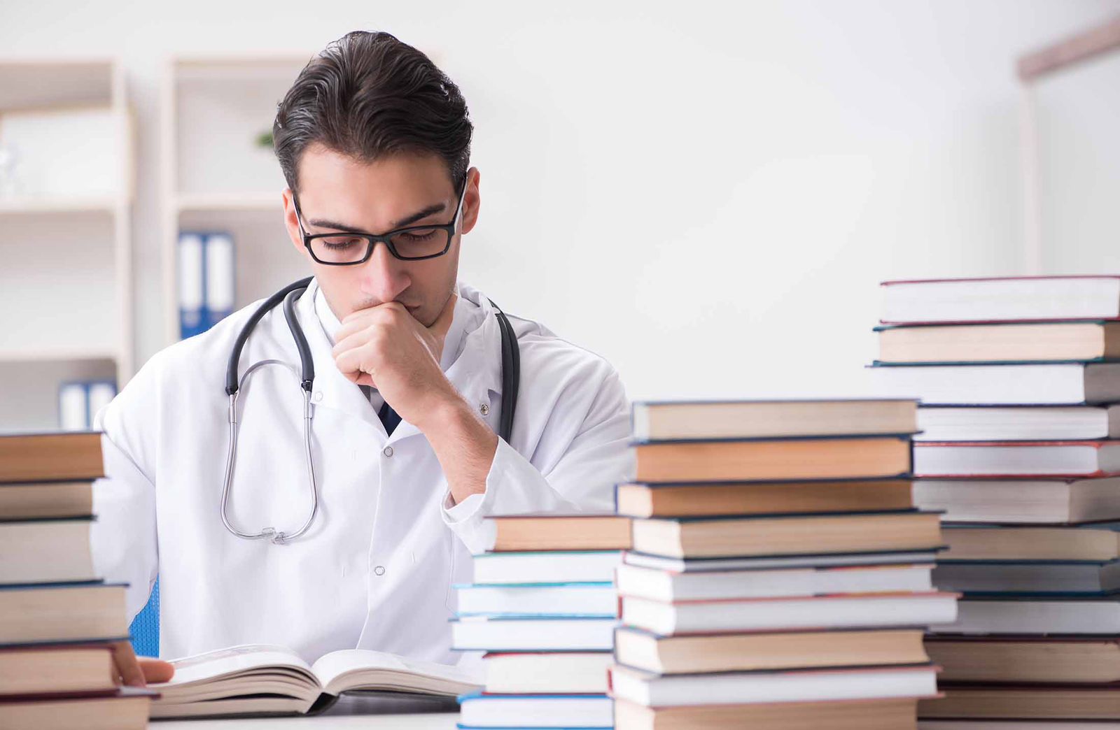 Senado aprova “OAB da Medicina”: exame obrigatório para novos médicos avança no Congresso