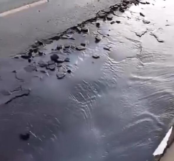 Morador questiona qualidade de asfalto após surgirem danos em avenida de Ipirá