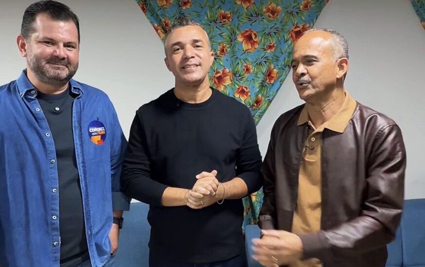 Elinaldo participa dos festejos em Santo Estêvão e reforça aliança com o grupo do prefeito Tiago  Dias